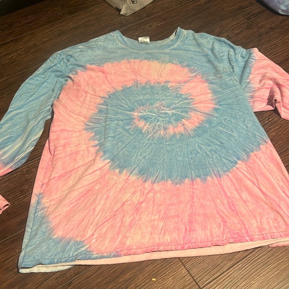 Long sleeve tee